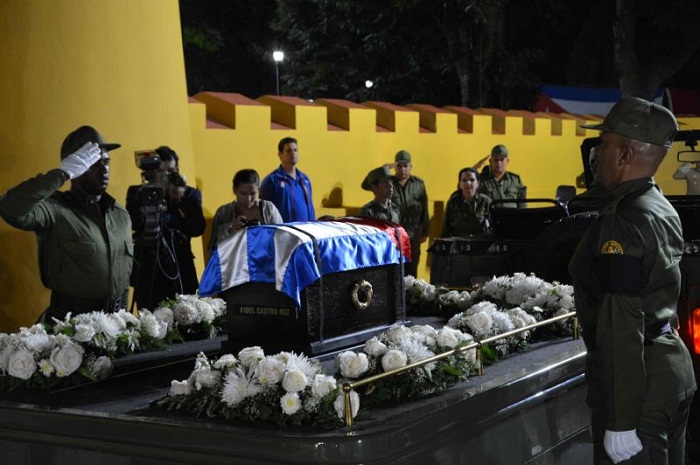 Castro`s ashes return to cradle of revolution 